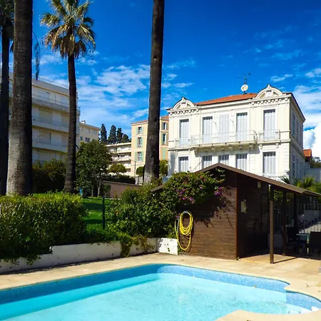 Divona - 1 Bedroom Apartment, Pool & 5min Away *